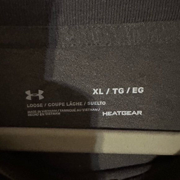 NWOT -MENS XL UNDER ARMOUR SHORT SLEEVE T-SHIRT - Picture 2 of 5